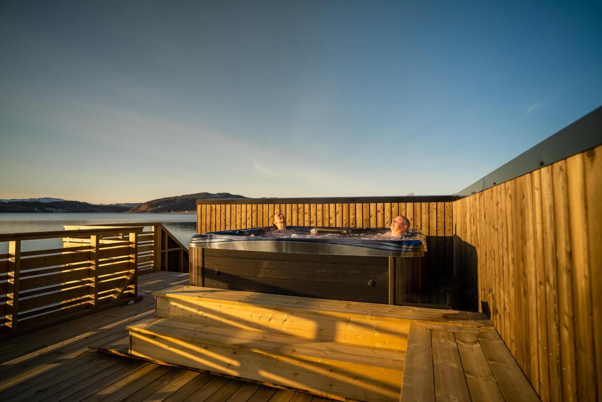 Attme Have Hotel Brostadbotn Exterior foto